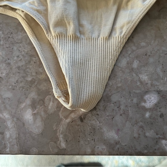 Thong shape wear seemless panty - Picture 4 of 7